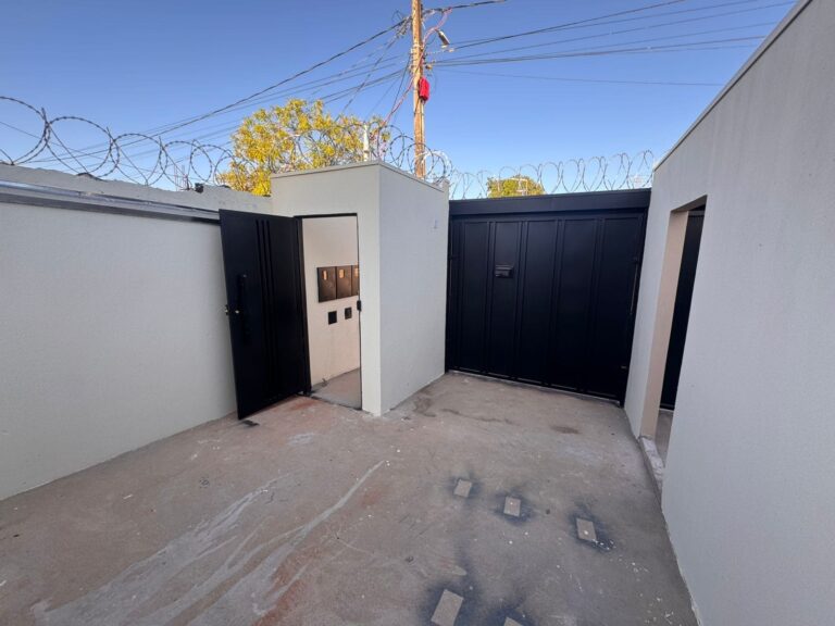 Casa Nova Geminada em Uberlândia – Bairro Canaã